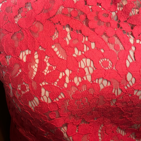 Ann Taylor Lace Crew Neck Blouse Size 0 - Picture 2 of 7